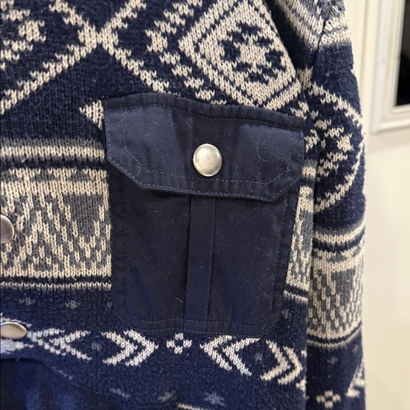 American Rag Navy and Cream Patterned Sweaters size large - Picture 5 of 7